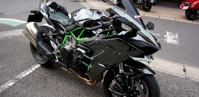 6000Km走った H2のお客様がバイクの状態の途中経過を見せに来てくれました。 バイク ガラスコーティング フィルムコーティング