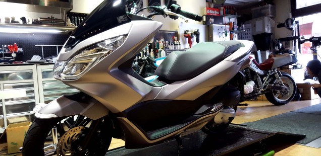 ホンダ PCX125 つや消し 艶消し バイク ガラスコーティング MGR マジックガラスコーティングレボリューション 千葉県 松戸市 東京都
